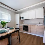 Сasa de vacaciones New House 80 M From The