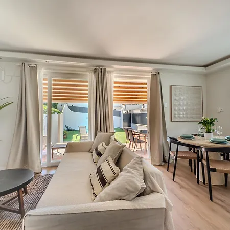 度假居 New House 80 M From The 马尔韦利亚