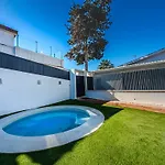 Vakantiehuis New House 80 M From The Marbella