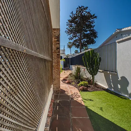 New House 80 M From The