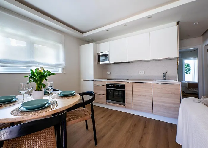 Semesterbostad New House 80 M From The